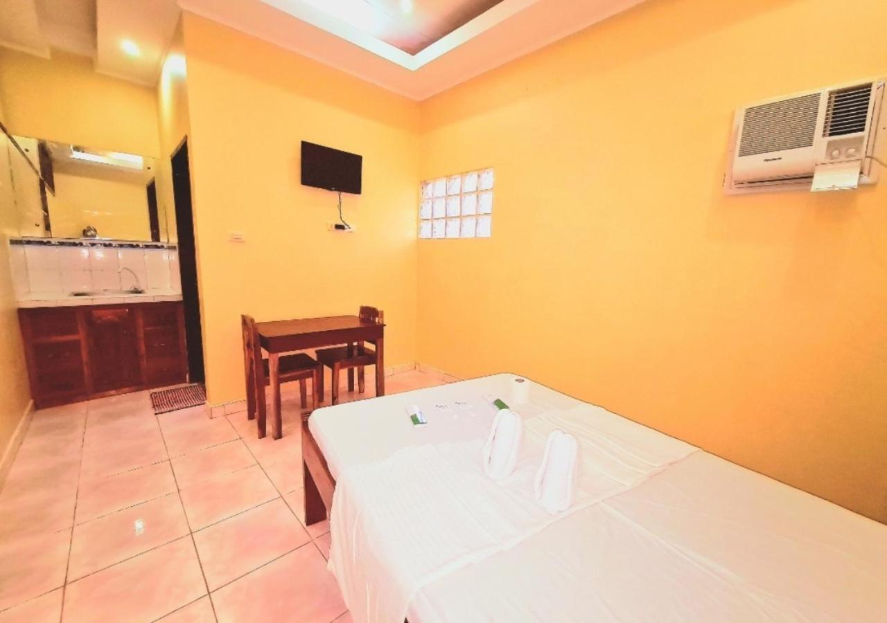 La-Familia Guest House Siquijor Exterior photo